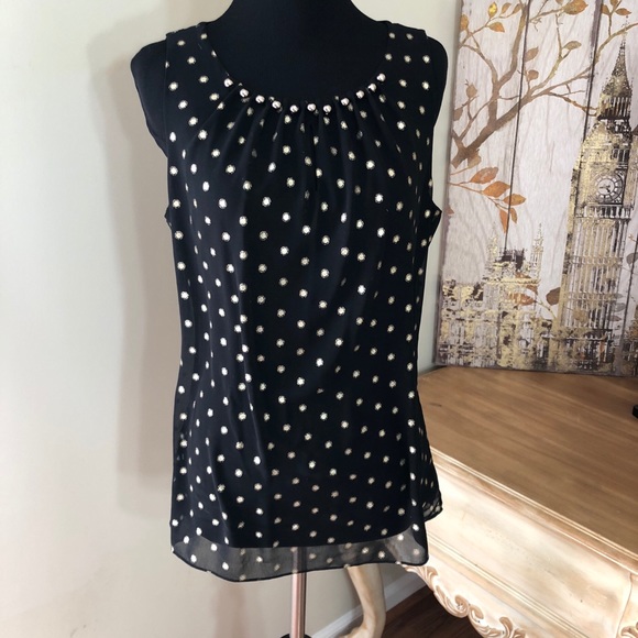 Top - Picture 2 of 4